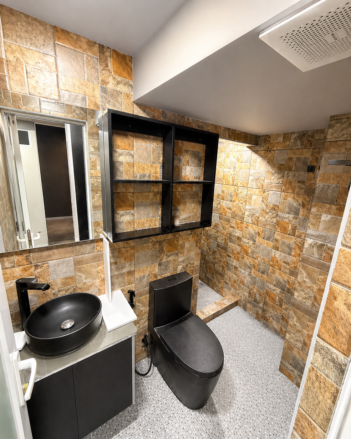 Luxury Studio Apartment - Premium Amenities & Private Entrance photo 11