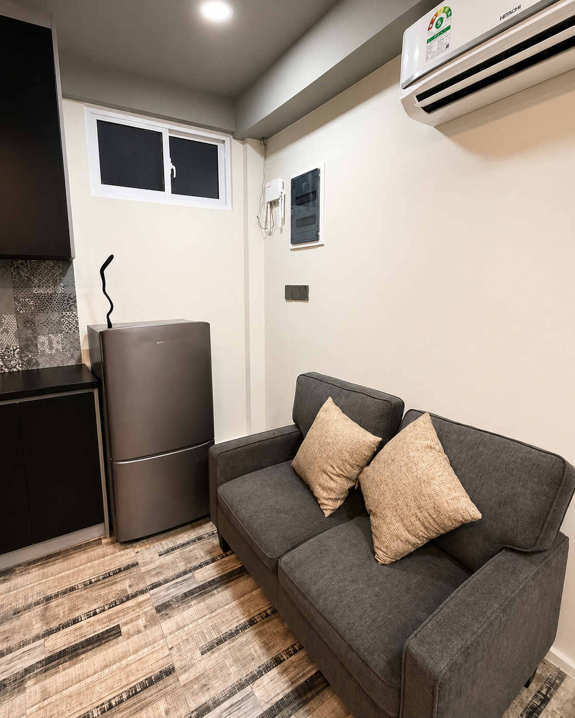 Luxury Studio Apartment - Premium Amenities & Private Entrance photo 10