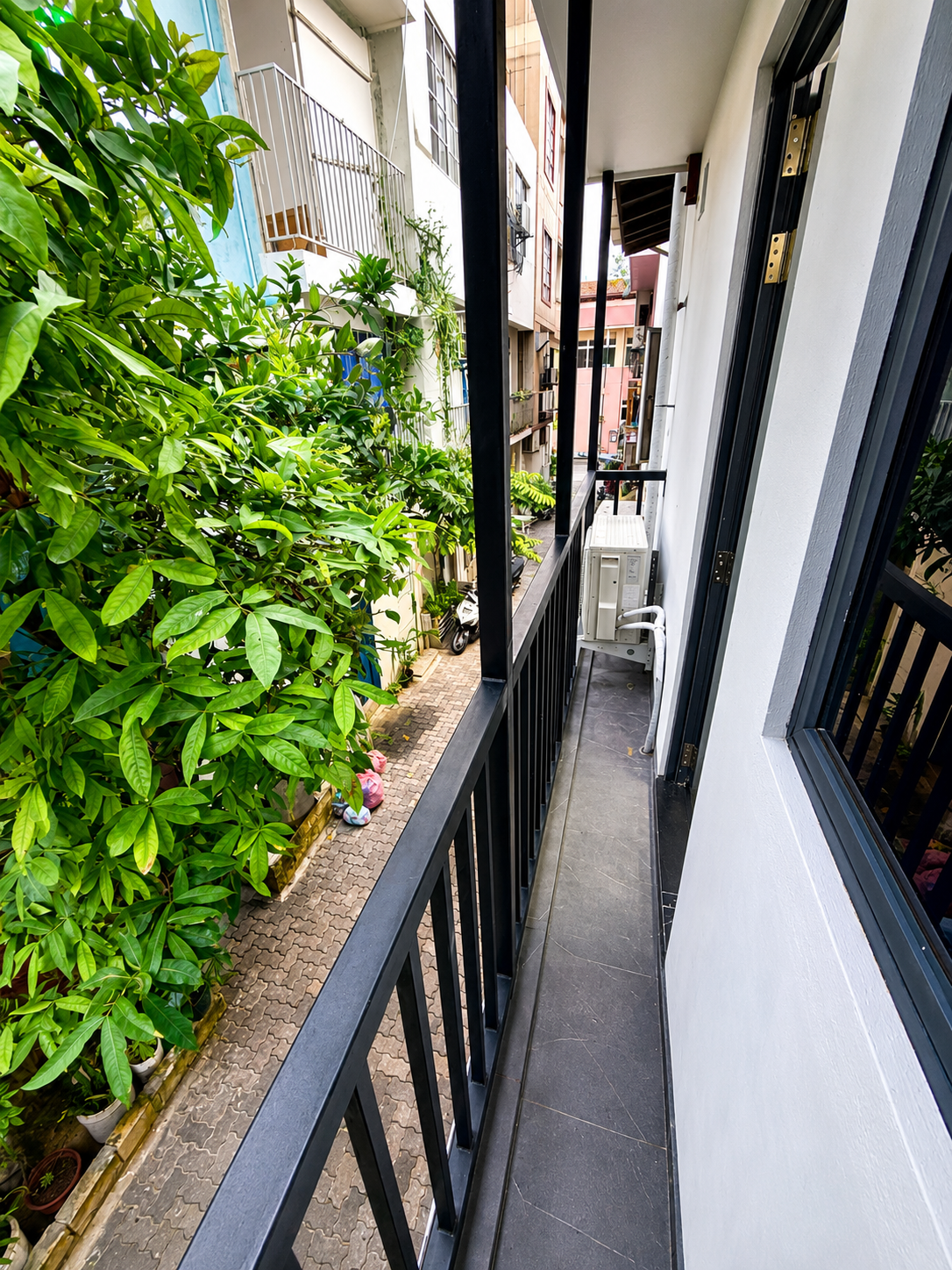 Elite Executive 1-BR Apartment + Private Balcony photo 12